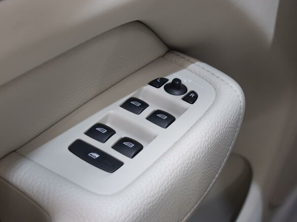 2020 Volvo XC60 II, голубой, 3450000 рублей - вид 16