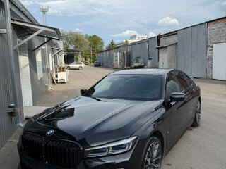 2022 BMW 7 серии 740i VI (G11/G12) Рестайлинг, чёрный, 7700000 рублей, вид 1
