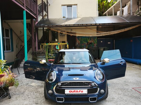 2017 Mini Hatch Cooper S III (F55/F56), синий, 1760000 рублей
