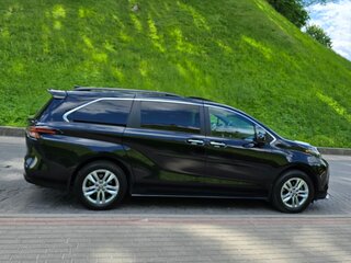 2021 Toyota Sienna IV, чёрный, 3213471 рублей, вид 5
