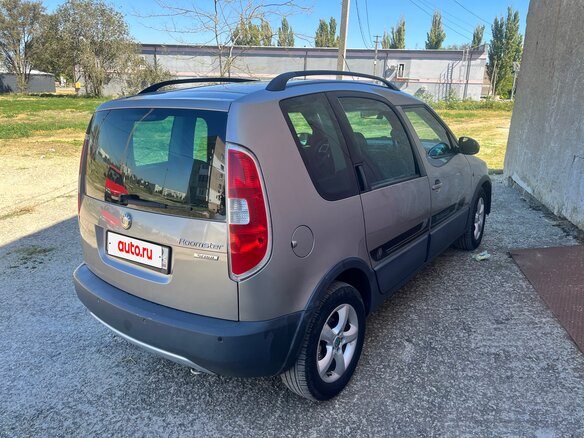 2008 Skoda Roomster Scout I, серый, 570000 рублей - вид 2
