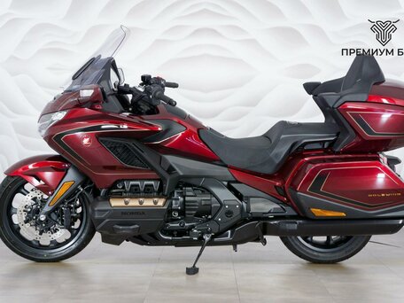 2025 Honda GL 1800 Gold Wing, красный, 3599000 рублей, вид 2