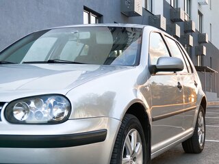2001 Volkswagen Golf IV, серебристый, 360000 рублей, вид 5