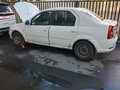 2013 Renault Logan I Рестайлинг, белый, 350000 рублей - вид 6