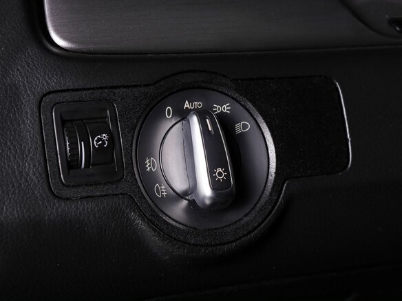 2011 Volkswagen Passat B7, чёрный, 999000 рублей - вид 15