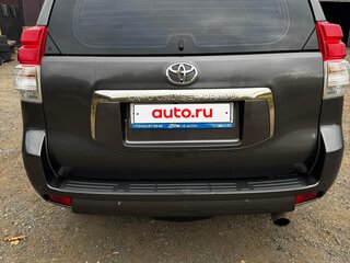 2010 Toyota Land Cruiser Prado 150 Series, серый, 2000000 рублей, вид 3