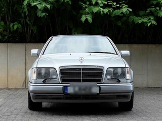 1994 Mercedes-Benz E-Класс 320 4-speed I (W124), серебристый, 5070000 рублей, вид 3