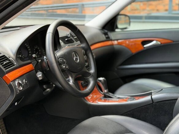 2006 Mercedes-Benz E-Класс 200 III (W211, S211) Рестайлинг, чёрный, 1100000 рублей - вид 8