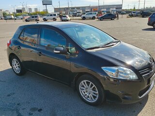 2010 Toyota Auris I Рестайлинг, чёрный, 950000 рублей, вид 3