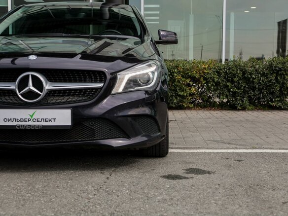 2014 Mercedes-Benz CLA 200 I (C117, X117), фиолетовый, 1420000 рублей - вид 9