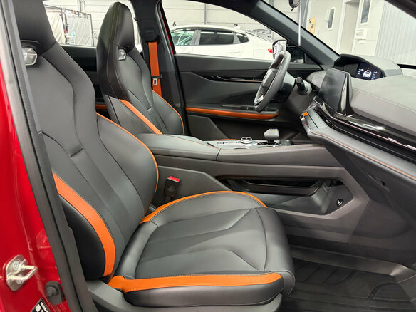 2024 Changan UNI-V I, красный, 2350000 рублей - вид 15