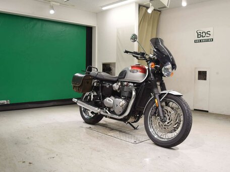 2016 Triumph Bonneville T120, серебристый, 899000 рублей, вид 3