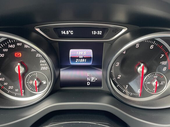 2016 Mercedes-Benz CLA 200 I (C117, X117) Рестайлинг, чёрный, 2350000 рублей - вид 7