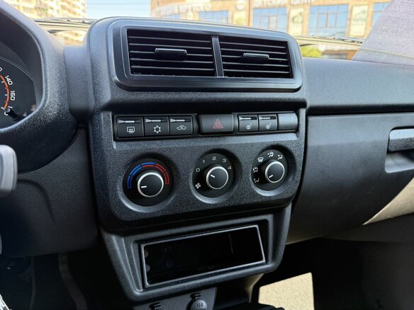 2026 Lada (ВАЗ) Niva Legend I Рестайлинг, чёрный, 1415000 рублей - вид 11
