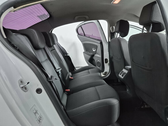 2012 Renault Fluence I, белый, 456000 рублей - вид 9