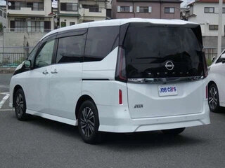 2023 Nissan Serena VI (C28), белый, 2250000 рублей, вид 4