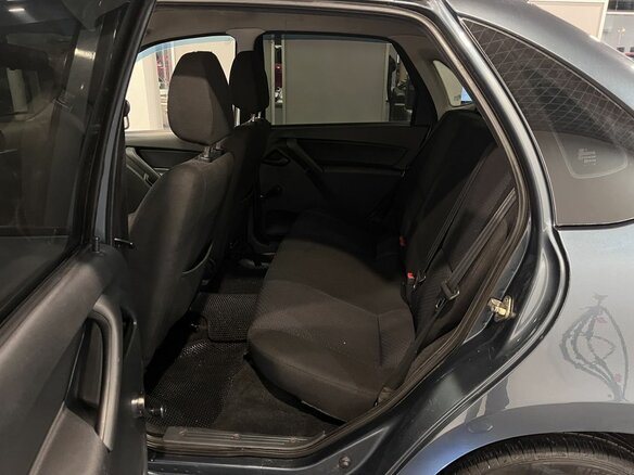2014 Lada (ВАЗ) Granta I, серый, 318000 рублей - вид 24