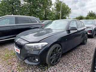 2019 BMW 1 серии 118i II (F20/F21) Рестайлинг 2, чёрный, 1900000 рублей, вид 1