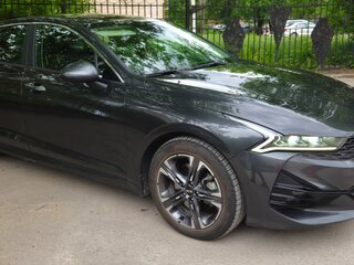 2020 Kia K5 III, серый, 2300000 рублей, вид 2