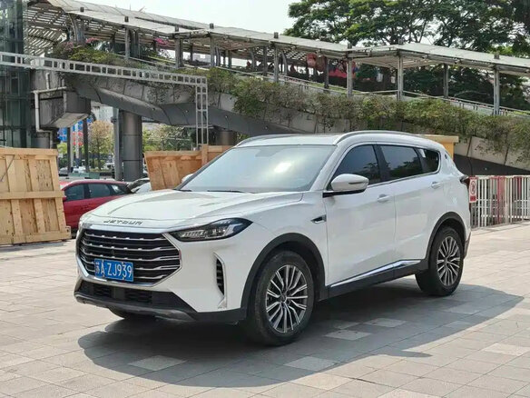 2023 Jetour X70+ I, белый, 1800000 рублей