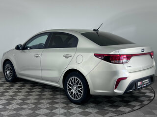 2019 Kia Rio IV, серый, 1399000 рублей, вид 4