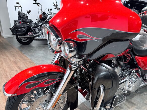 2011 Harley-Davidson CVO Limited, красный, 1599000 рублей - вид 9