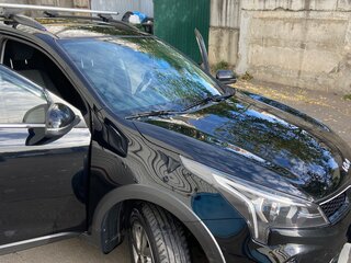 2021 Kia Rio X IV Рестайлинг, чёрный, 1950000 рублей, вид 4