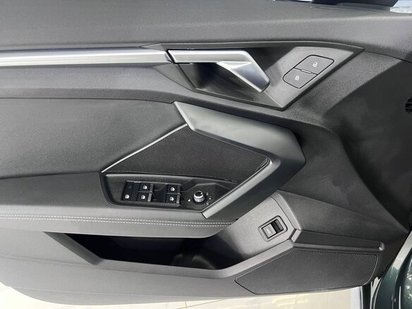 2023 Audi A3 35 TFSI Long IV (8Y), зелёный, 2200000 рублей - вид 11