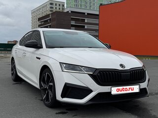 2021 Skoda Octavia IV (A8), белый, 2449000 рублей, вид 4