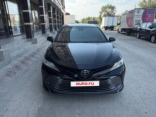 2019 Toyota Camry VIII (XV70), чёрный, 2450000 рублей, вид 2