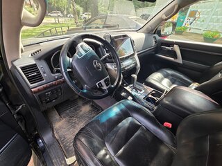 2014 Toyota Land Cruiser 200 Series Рестайлинг 1, чёрный, 3650000 рублей, вид 5