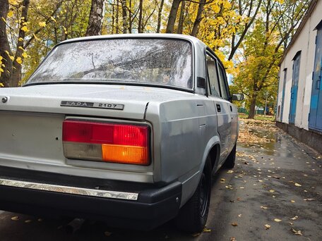 2010 Lada (ВАЗ) 2107, серебристый, 168000 рублей, вид 4