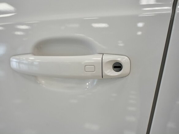 2014 Audi Q3 I (8U), белый, 1637000 рублей - вид 19