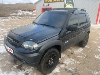 2012 Chevrolet Niva I Рестайлинг, чёрный, 1340000 рублей, вид 2