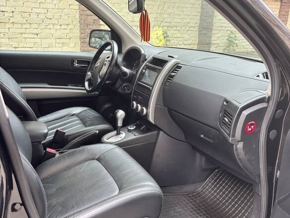 2012 Nissan X-Trail II Рестайлинг, чёрный, 1600000 рублей - вид 8