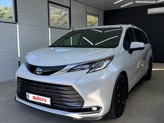 2021 Toyota Sienna IV, белый, 4800000 рублей, вид 3