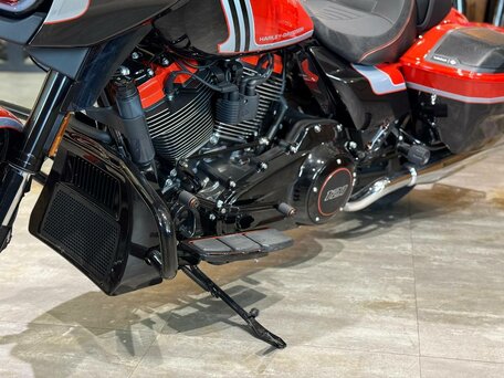2024 Harley-Davidson CVO Street Glide, оранжевый, 5850000 рублей, вид 5