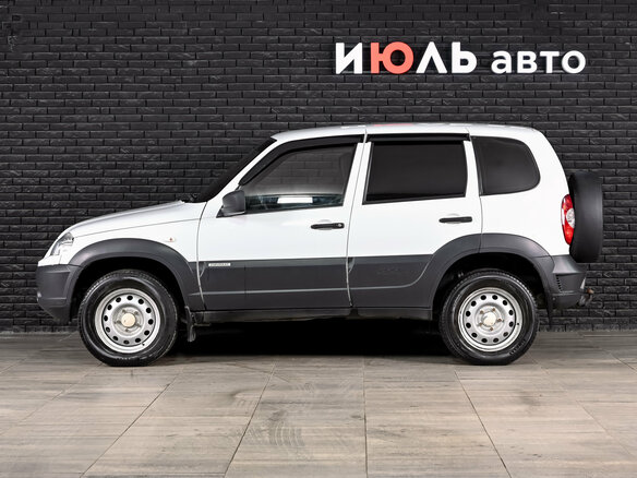 2018 Chevrolet Niva I Рестайлинг, белый, 675000 рублей - вид 7