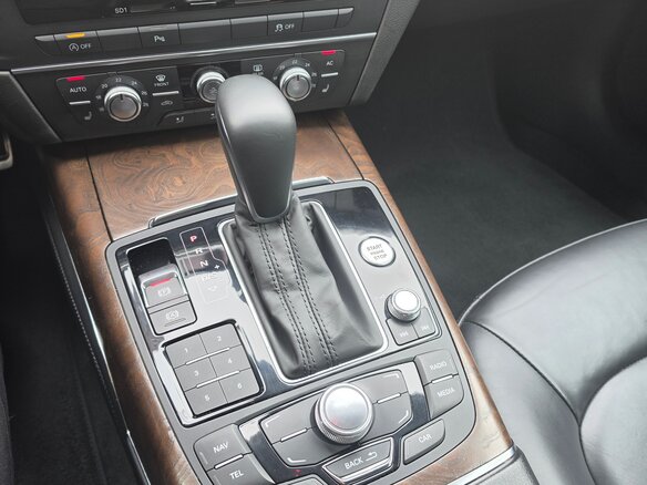 2012 Audi A6 IV (C7), белый, 1760000 рублей - вид 14