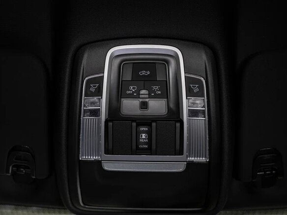 2025 Ram 1500 Crew Cab V Рестайлинг, зелёный, 8490000 рублей - вид 32