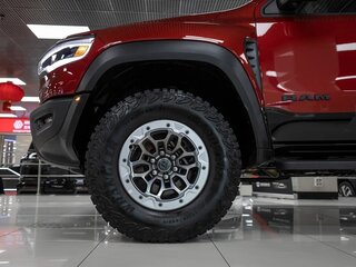 2026 Ram 1500 RHO V Рестайлинг, красный, 11840000 рублей, вид 3