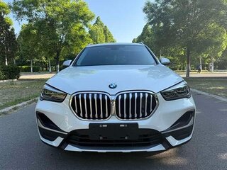 2022 BMW X1 Long 20Li sDrive II (F48) Рестайлинг, белый, 2240000 рублей, вид 2