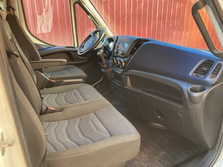 2019 Iveco Daily, белый, 5500000 рублей, вид 2