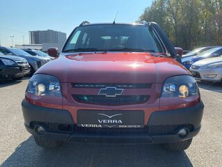 2017 Chevrolet Niva I Рестайлинг, красный, 750000 рублей, вид 3