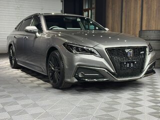 2021 Toyota Crown XV (S220), серый, 5000000 рублей, вид 1