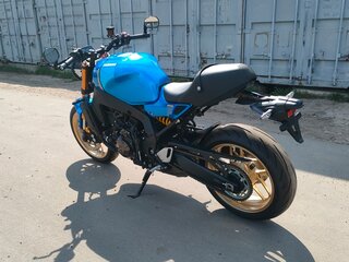 2025 Yamaha XSR900, синий, 1349000 рублей, вид 3