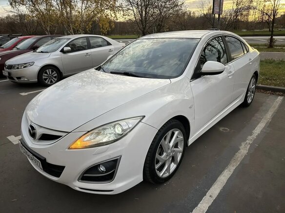2010 Mazda 6 II (GH) Рестайлинг, белый, 985000 рублей - вид 1