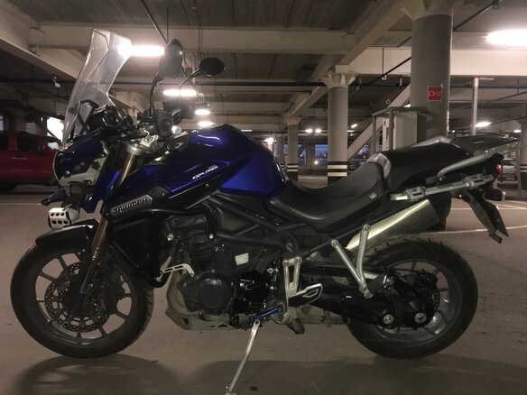 2013 Triumph Tiger 1200, синий, 600000 рублей - вид 2