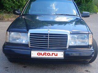 1992 Mercedes-Benz W124 230 5-speed, синий, 300000 рублей, вид 2