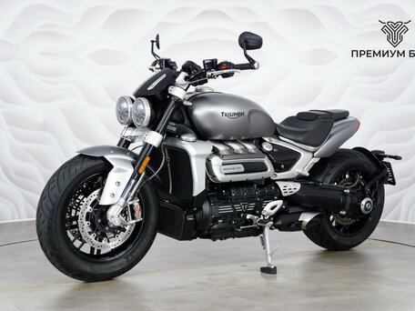 2024 Triumph Rocket 3, чёрный, 2327000 рублей, вид 3